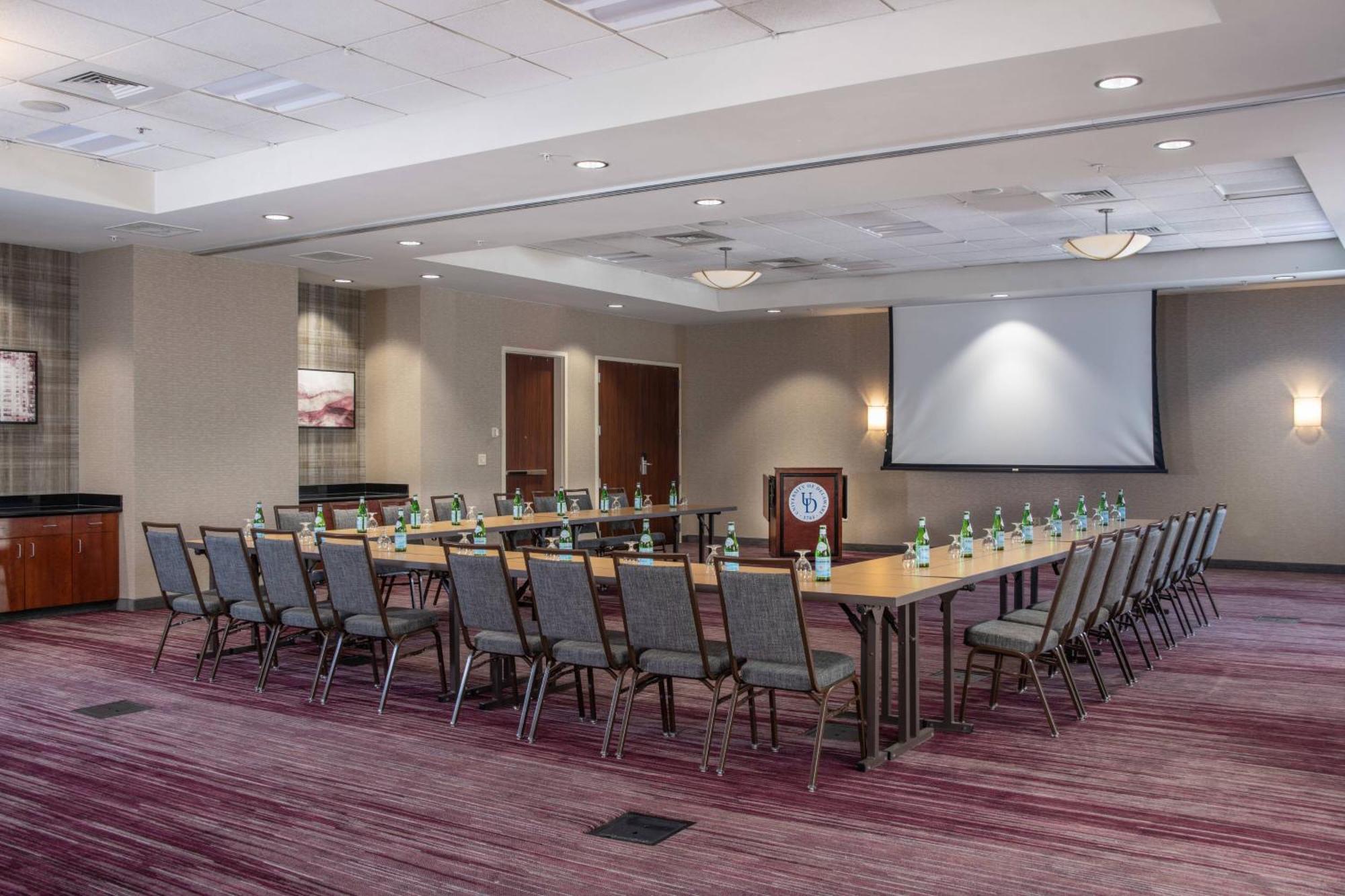 Courtyard By Marriott Newark-University Of Delaware מראה חיצוני תמונה